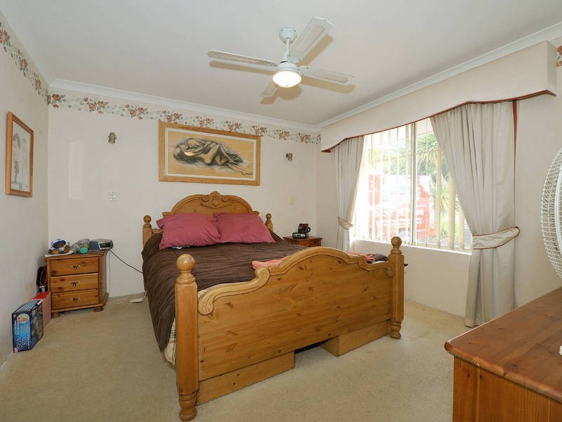 66 St Andrews Loop, Cooloongup WA 6168