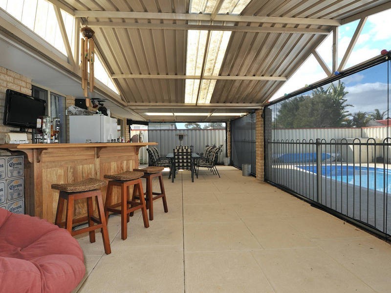 66 St Andrews Loop, Cooloongup WA 6168