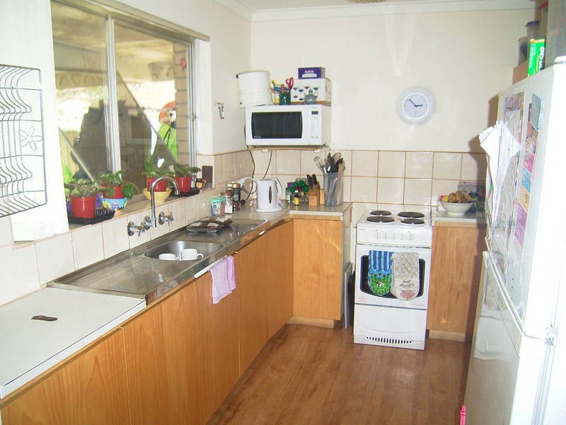 16 Jecks Street, Rockingham WA 6168