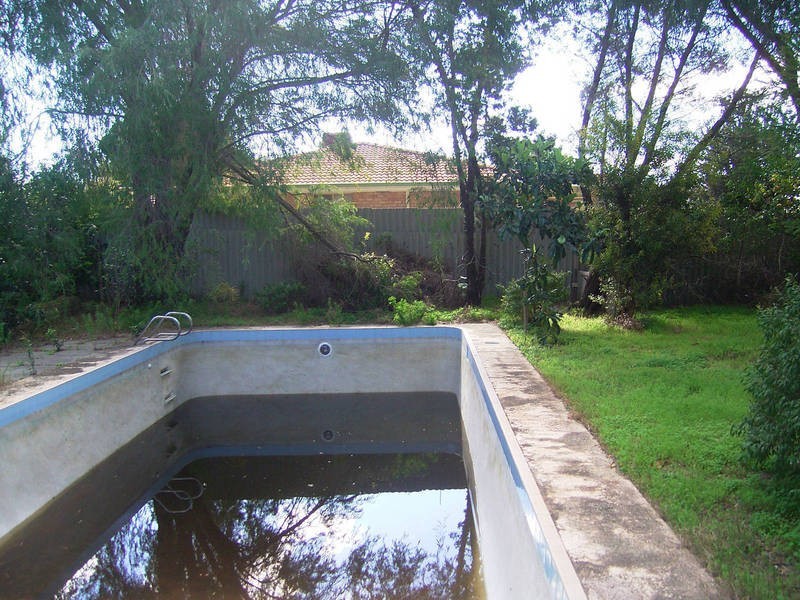 16 Jecks Street, Rockingham WA 6168