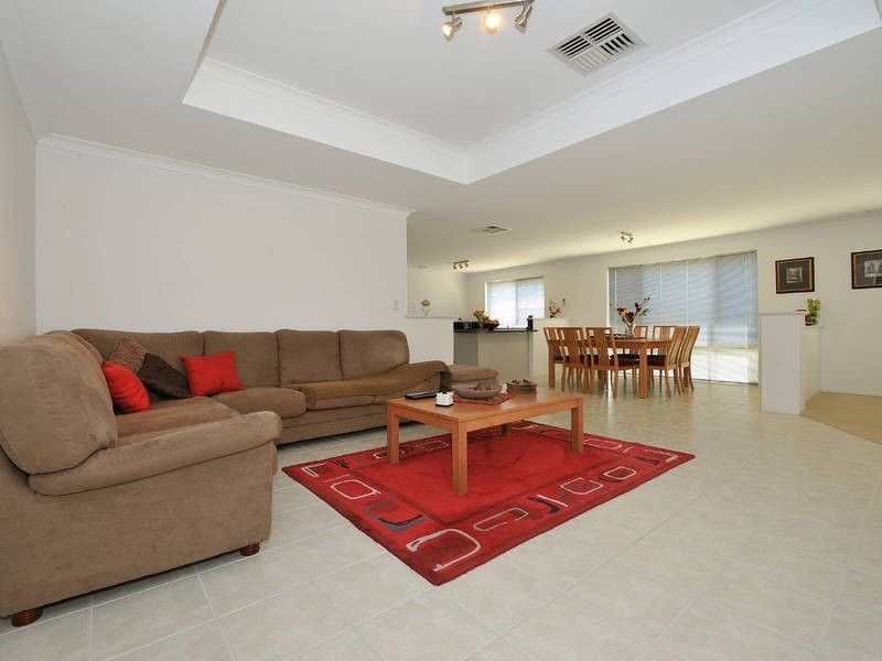 18 Apache Boulevard, Rockingham WA 6168