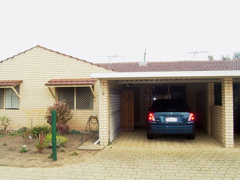 8/9 Ashford Avenue, Rockingham WA 6168