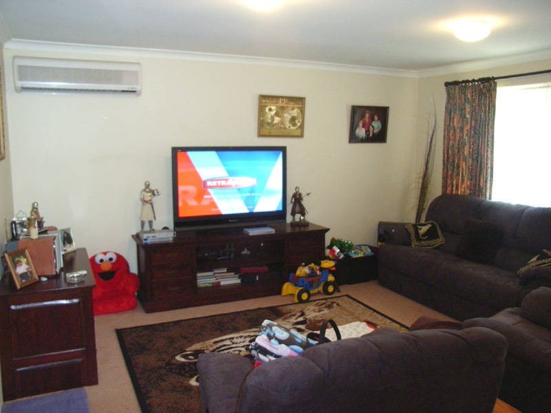 4/12 McNicholl Street, Rockingham WA 6168