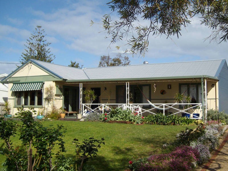 59 Safety Bay Road, Shoalwater WA 6169