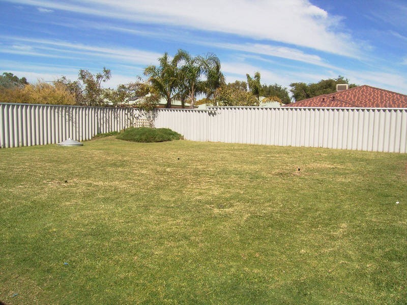3 Nome Place, Warnbro WA 6169