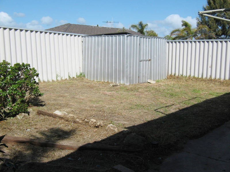 18 Cardinal Gardens, Warnbro WA 6169