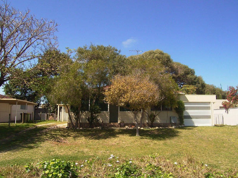 35 Harrison Street, Rockingham WA 6168