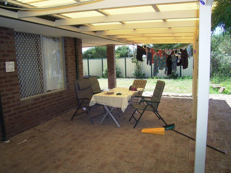 1 Monsoon Close, Waikiki WA 6169