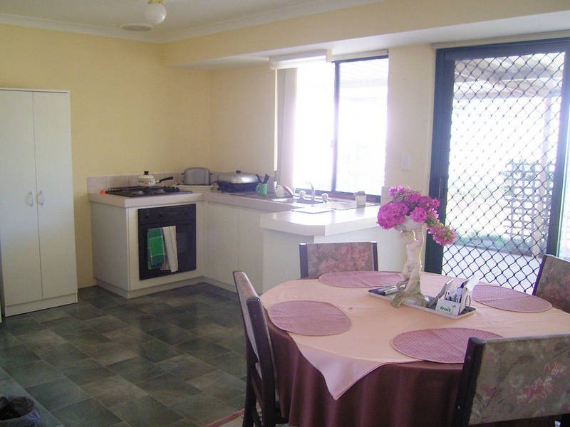 2 Pallarup Grove, Waikiki WA 6169