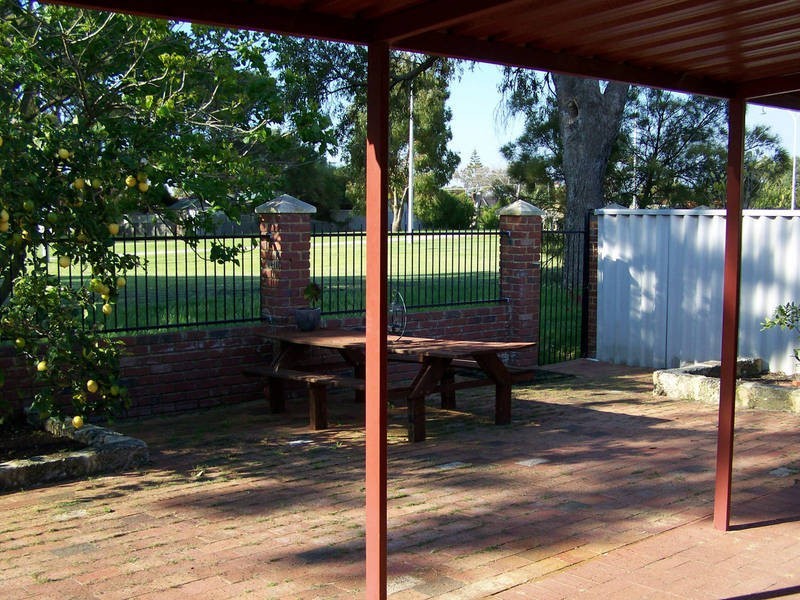 6 Vela Court, Rockingham WA 6168