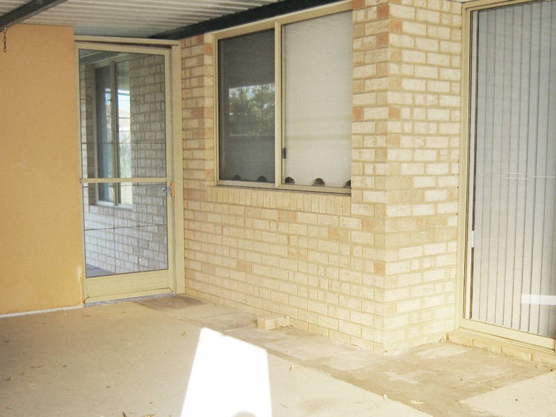 19 Lightfoot Place, Cooloongup WA 6168