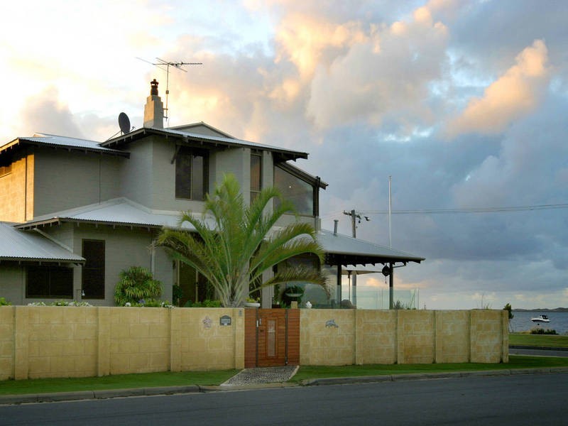 137 Esplanade, Rockingham WA 6168