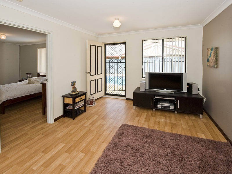 1 Lightfoot Place, Cooloongup WA 6168