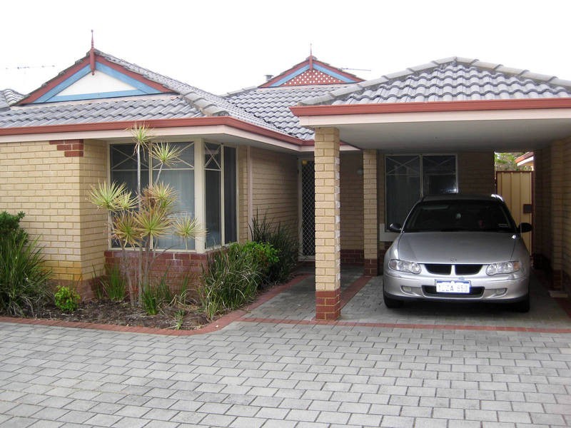 16/4 Marlo Place, Waikiki WA 6169