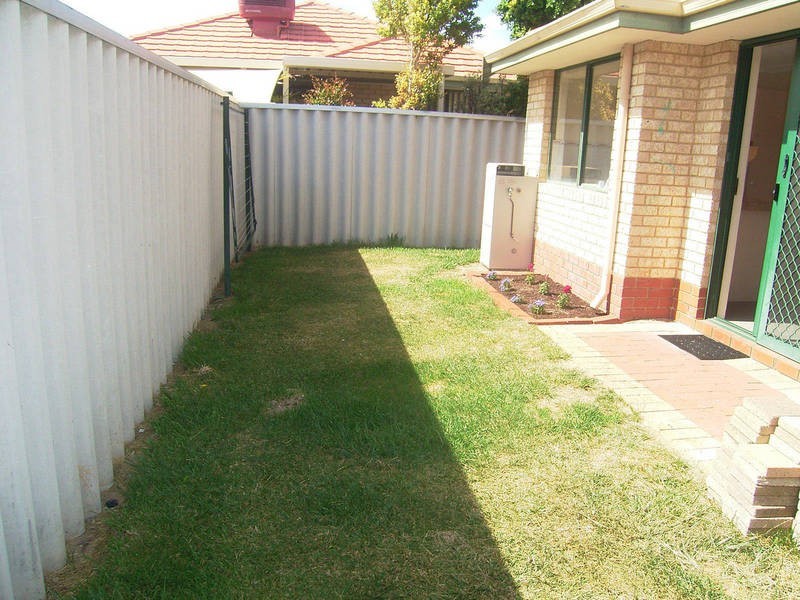 18/13-17 Virginia Place, Waikiki WA 6169