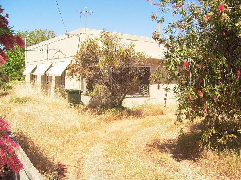 12 Fourth Avenue, Shoalwater WA 6169