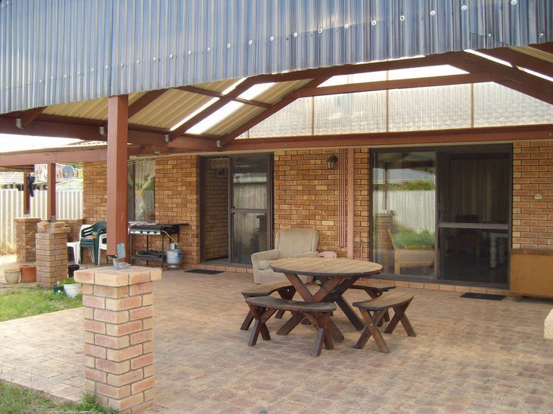 4 Gabyon Court, Hillman WA 6168