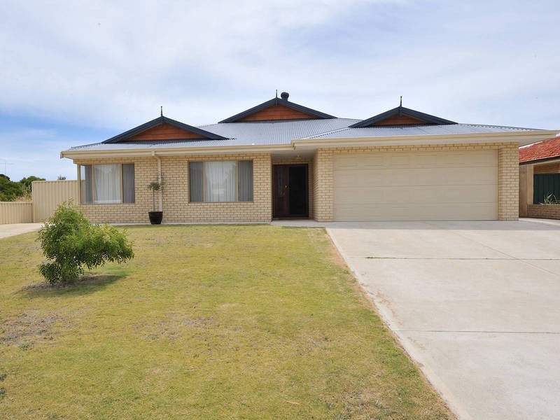 159 Currie Street, Warnbro WA 6169