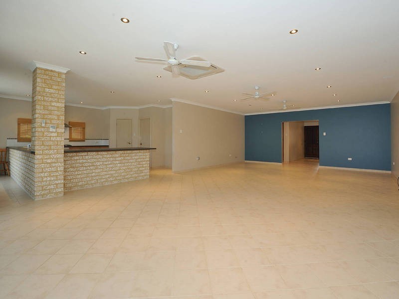 159 Currie Street, Warnbro WA 6169