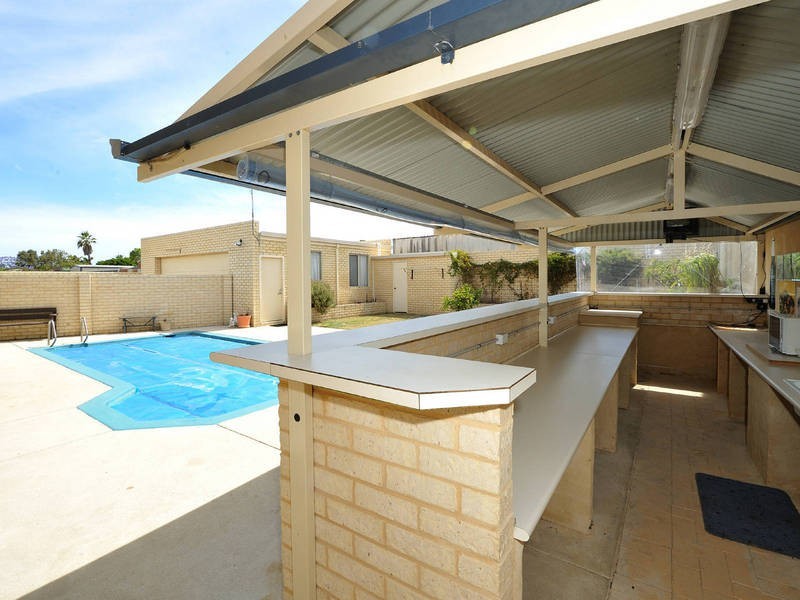 159 Currie Street, Warnbro WA 6169