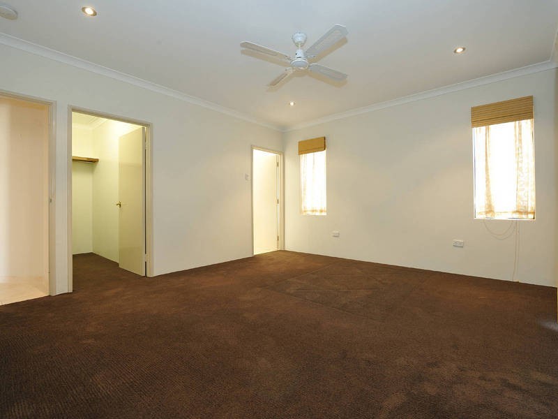 159 Currie Street, Warnbro WA 6169