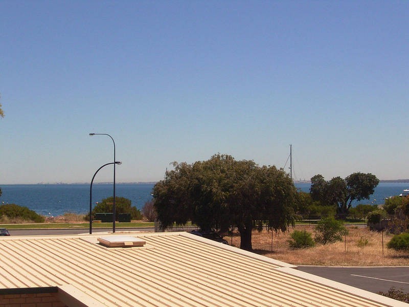 5/6 Bay View Street, Rockingham WA 6168