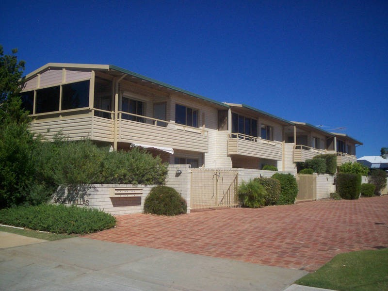 5/6 Bay View Street, Rockingham WA 6168