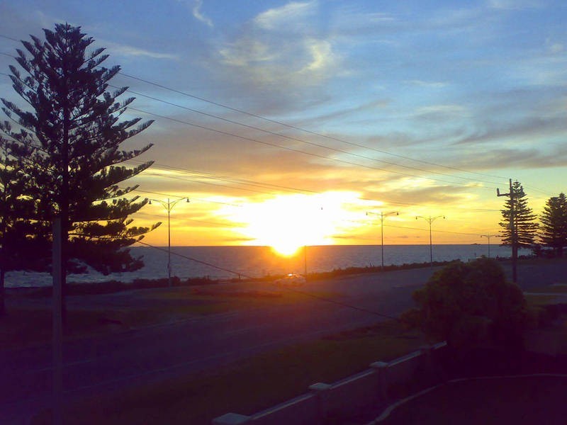 386 Safety Bay Road, Safety Bay WA 6169