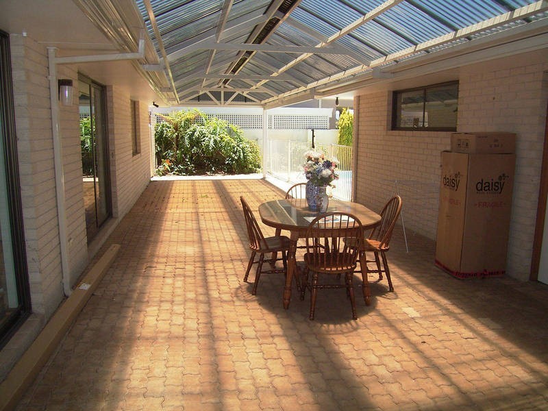 386 Safety Bay Road, Safety Bay WA 6169