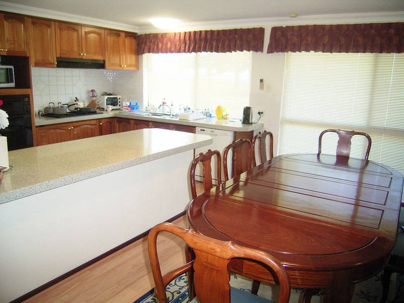 386 Safety Bay Road, Safety Bay WA 6169