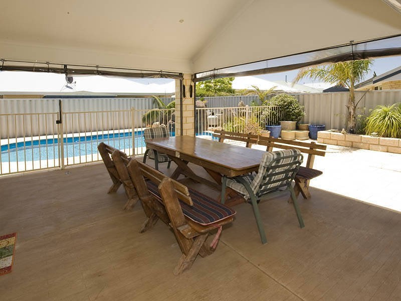 8 Alkimos Street, Rockingham WA 6168