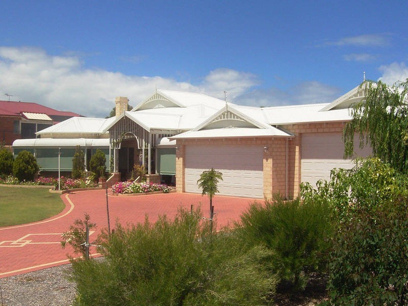 118 Fendam Street, Warnbro WA 6169