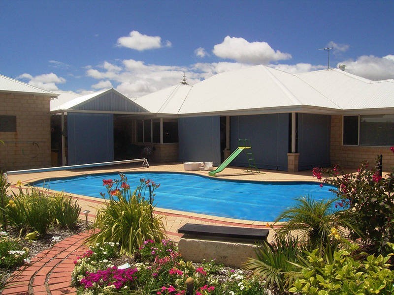 118 Fendam Street, Warnbro WA 6169