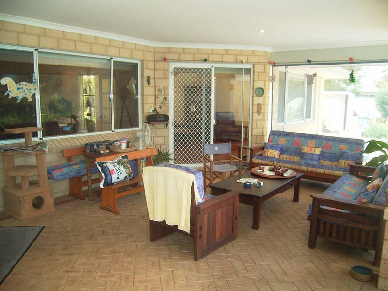 118 Fendam Street, Warnbro WA 6169