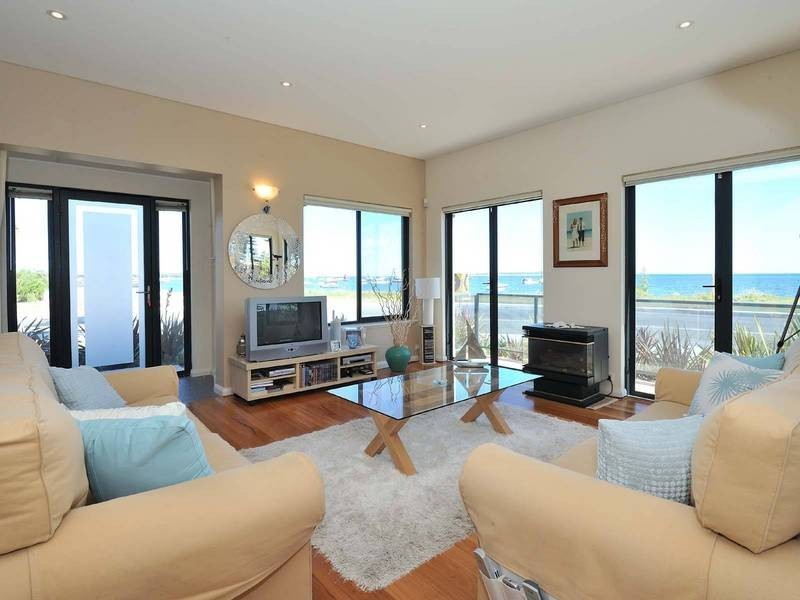 1 Esplanade, Rockingham WA 6168