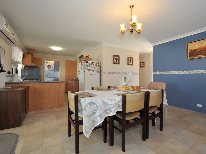 52 Kenton Way, Rockingham WA 6168