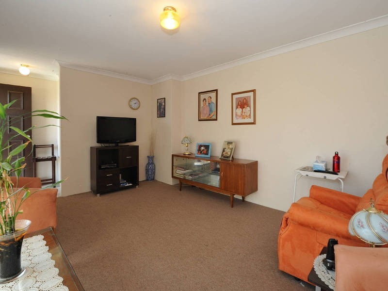 52 Kenton Way, Rockingham WA 6168