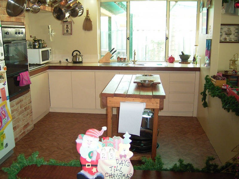 35 The Avenue, Warnbro WA 6169