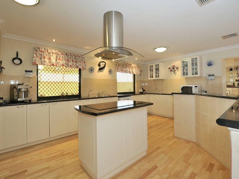 63 Yindana Boulevard, Lakelands WA 6180