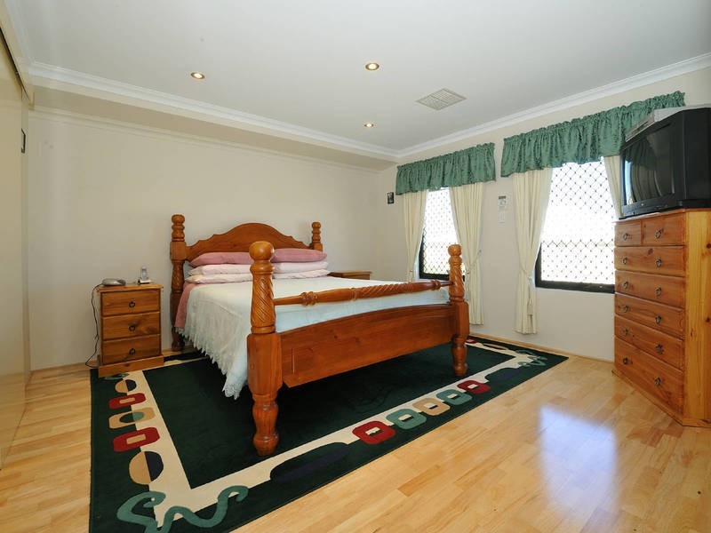 63 Yindana Boulevard, Lakelands WA 6180