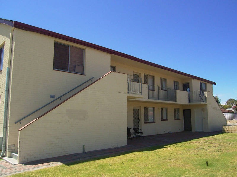 6/45 Parkin Street, Rockingham WA 6168