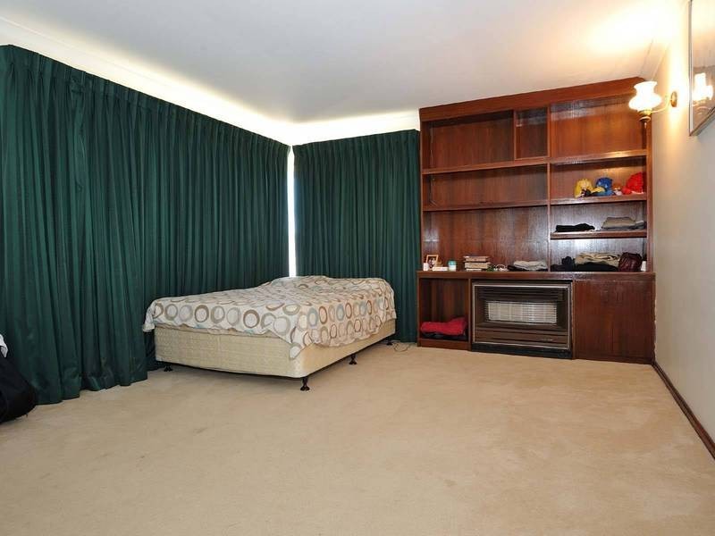 24 Council Avenue, Rockingham WA 6168