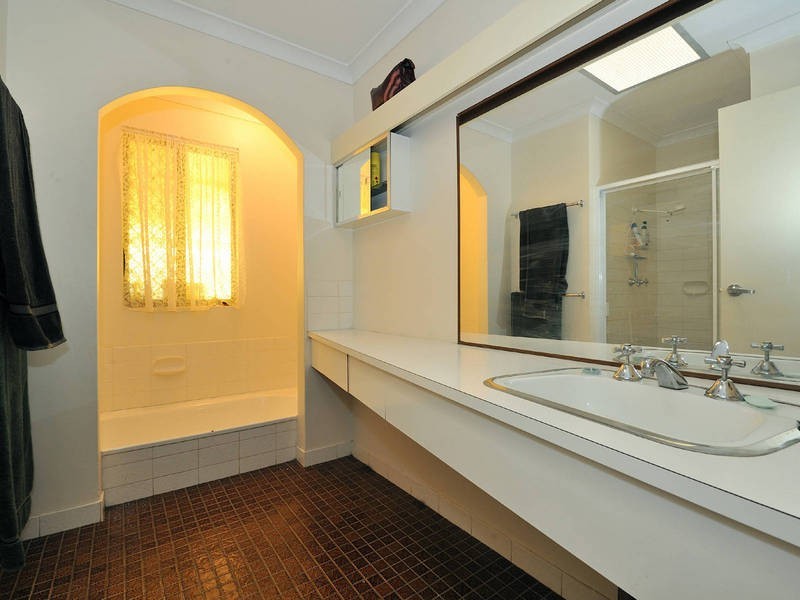 24 Council Avenue, Rockingham WA 6168