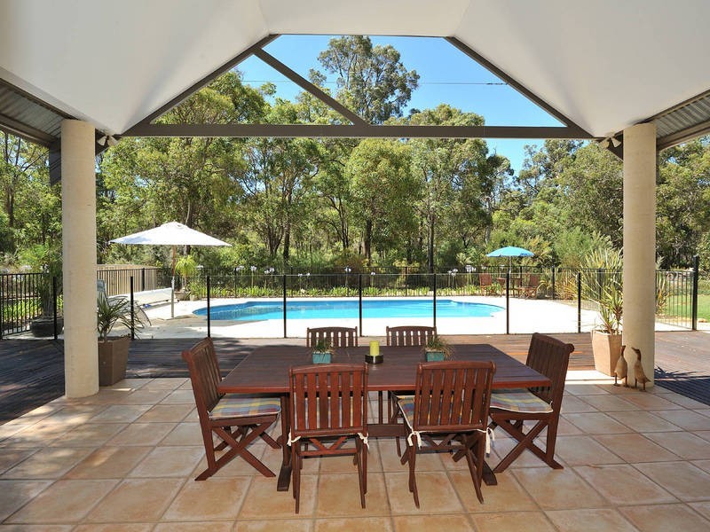 14 Manor Approach, Baldivis WA 6171