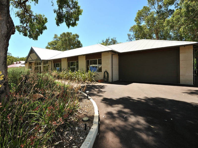 14 Manor Approach, Baldivis WA 6171