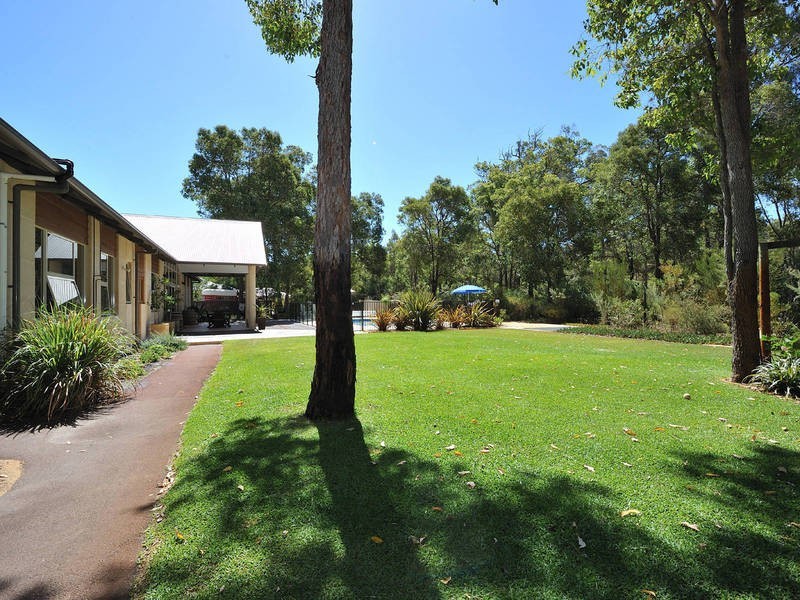 14 Manor Approach, Baldivis WA 6171