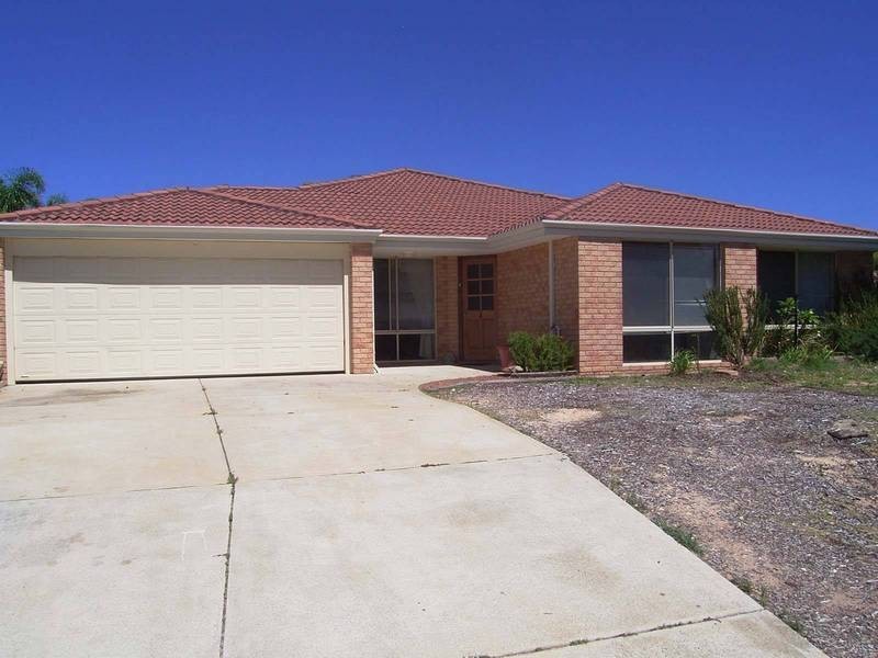 199 Currie Street, Warnbro WA 6169
