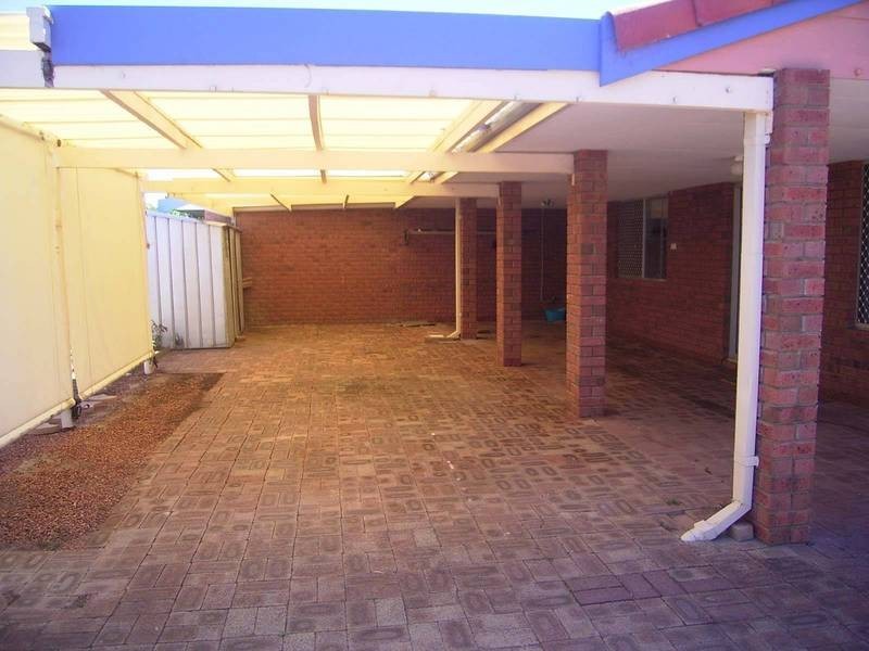 1/5 Louise Street, Rockingham WA 6168