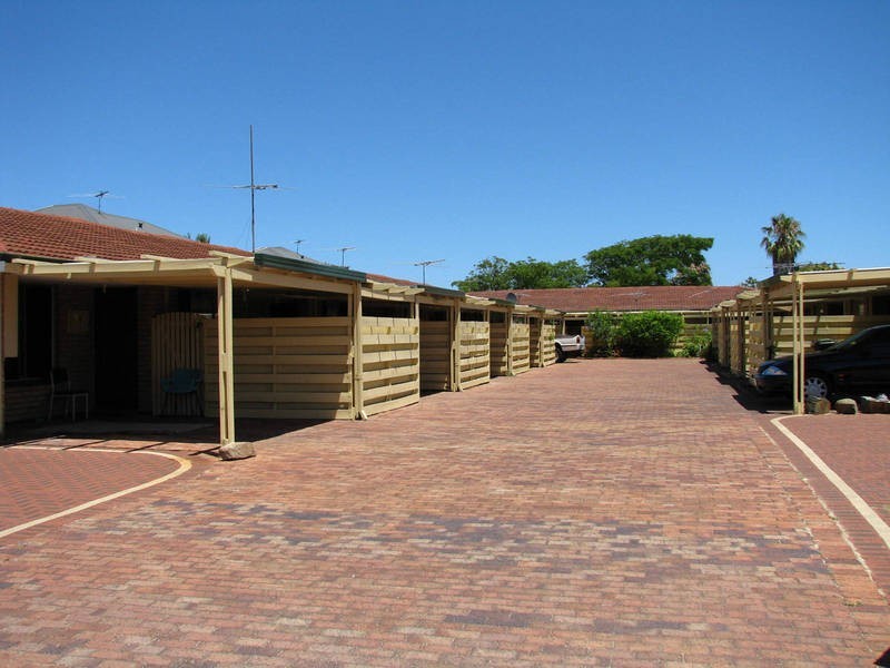 4/15 Fisher Street, Rockingham WA 6168