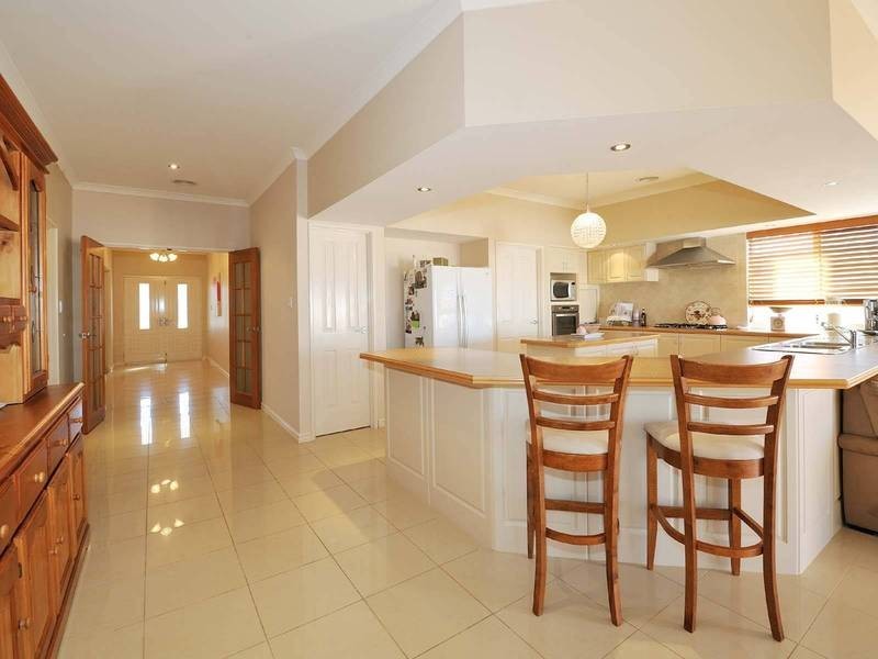 4 Cobblestones Circuit, Secret Harbour WA 6173